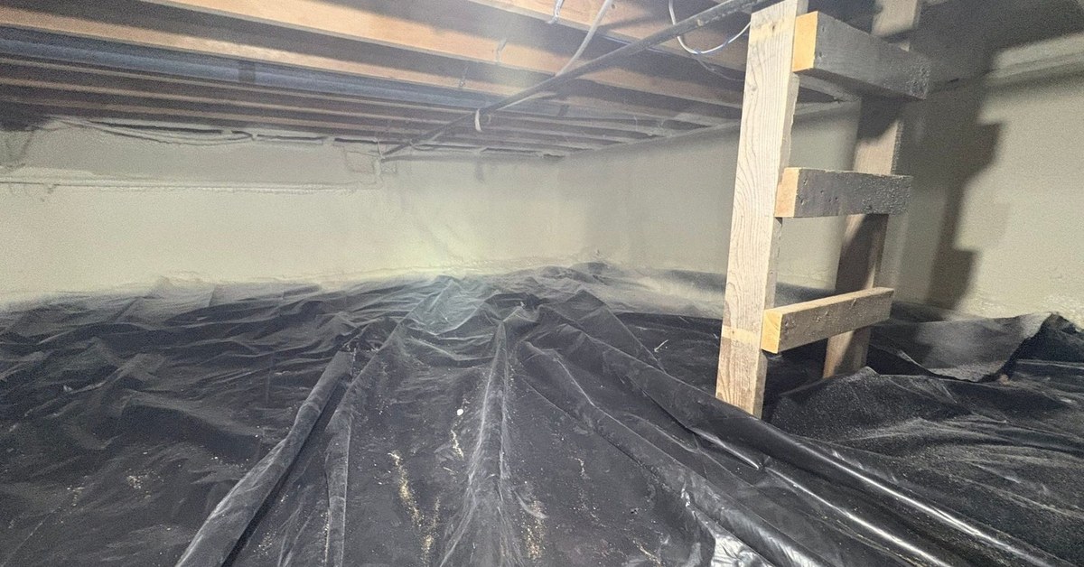 Crawl space vapor barrier and encapsulation in a Michigan home