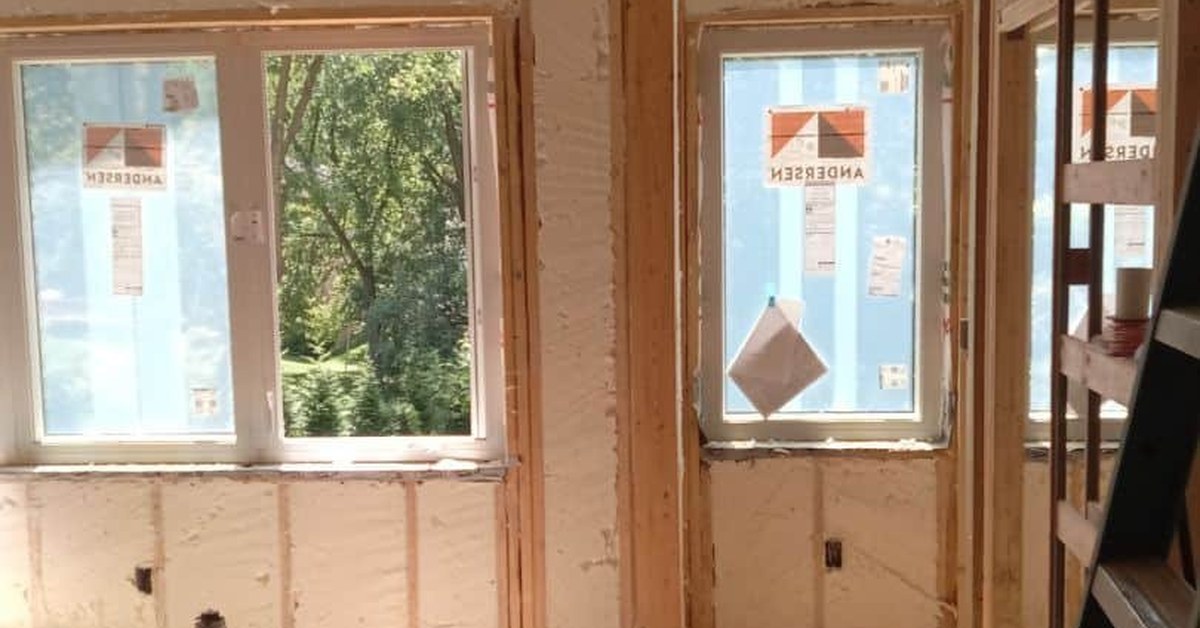 Interior walls insulated with closed-cell spray foam